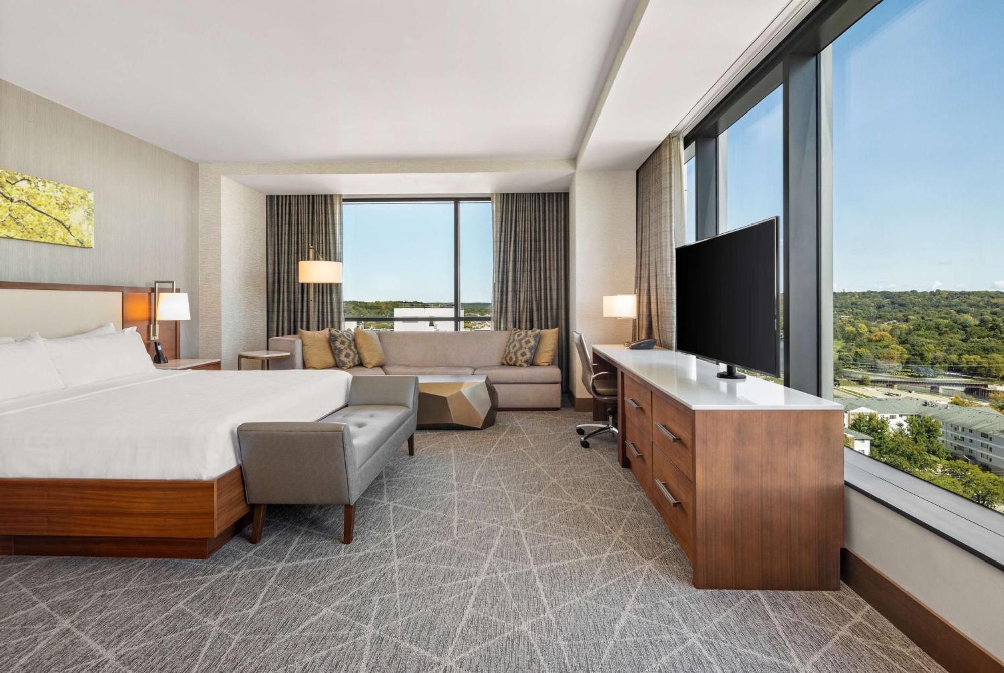 ฮิลตัน โรเชสเตอร์ เมโยคลีนิกแอเรีย Hotel ภายนอก รูปภาพ